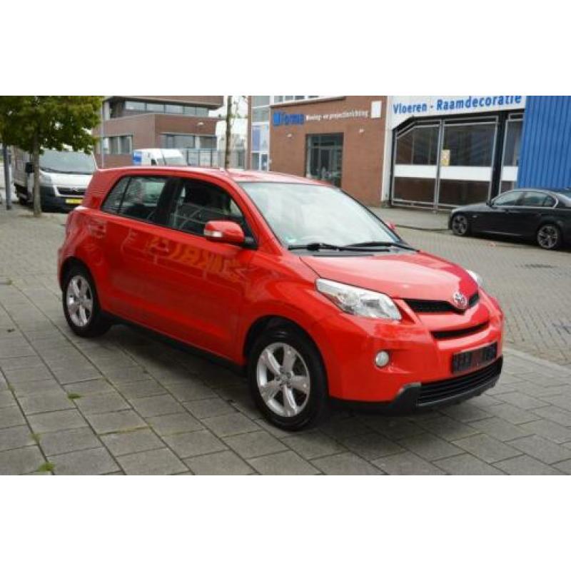 Toyota Urban Cruiser 1.3 VVT-i TOWN 5Drs I Airco I Sport vel