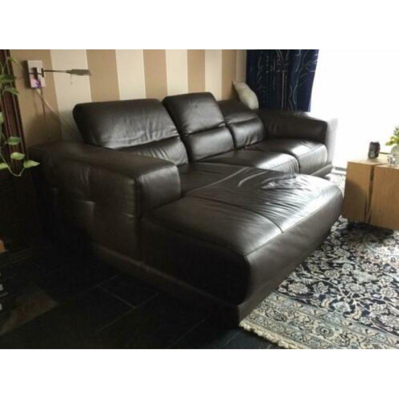 Zeer mooie leren bank met chaises longues