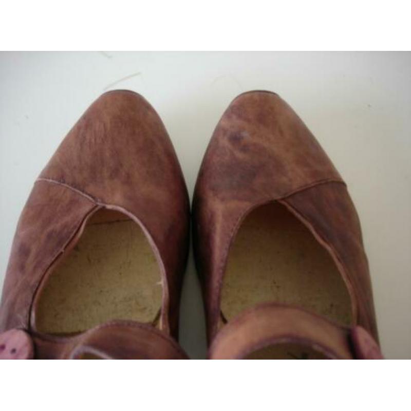 Think pumps maat 40 oud roze / Bordeaux ZGAN supermooi !