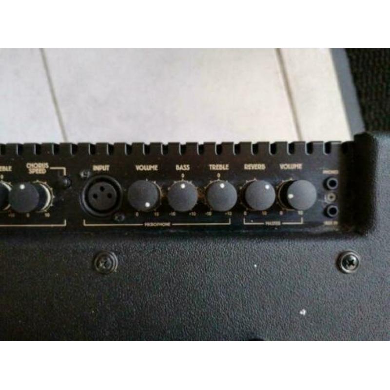 Ibanez Troubadour T30-U
