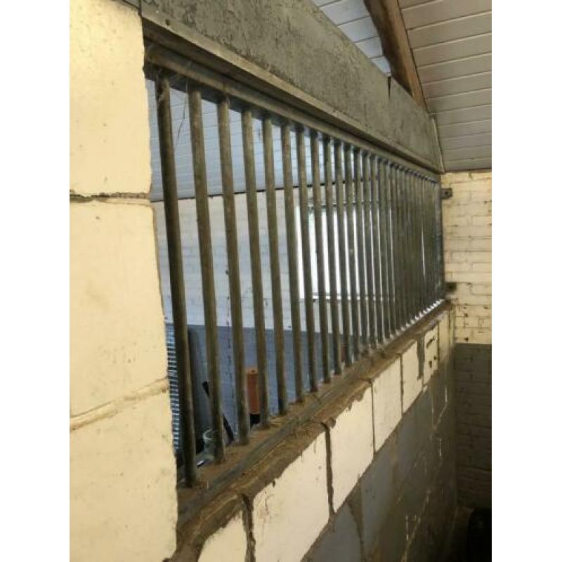 Voorwand paardenbox 4x