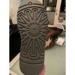 Ugg classic tall grijs maat 38