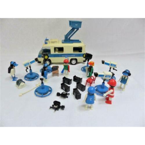 C 3 grote televisie set met tv wagen / vintage 4368 en 3531