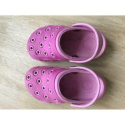 Roze crocs - maat 23 - incl. gratis 2 paar sokjes