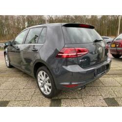 Volkswagen Golf 2.0 TDI 140pk BlueMotion Techn. Highline sch