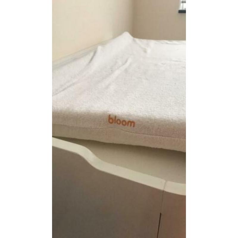 BLOOM luxe witte commodekast verschoontafel