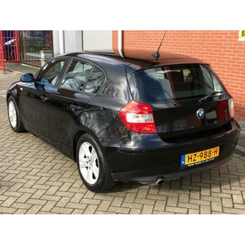 BMW 1-serie 116i High Executive 5 drs