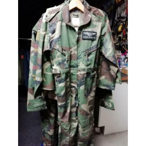 Laatste kinder piloten-overalls>0p=op en weg=pech>