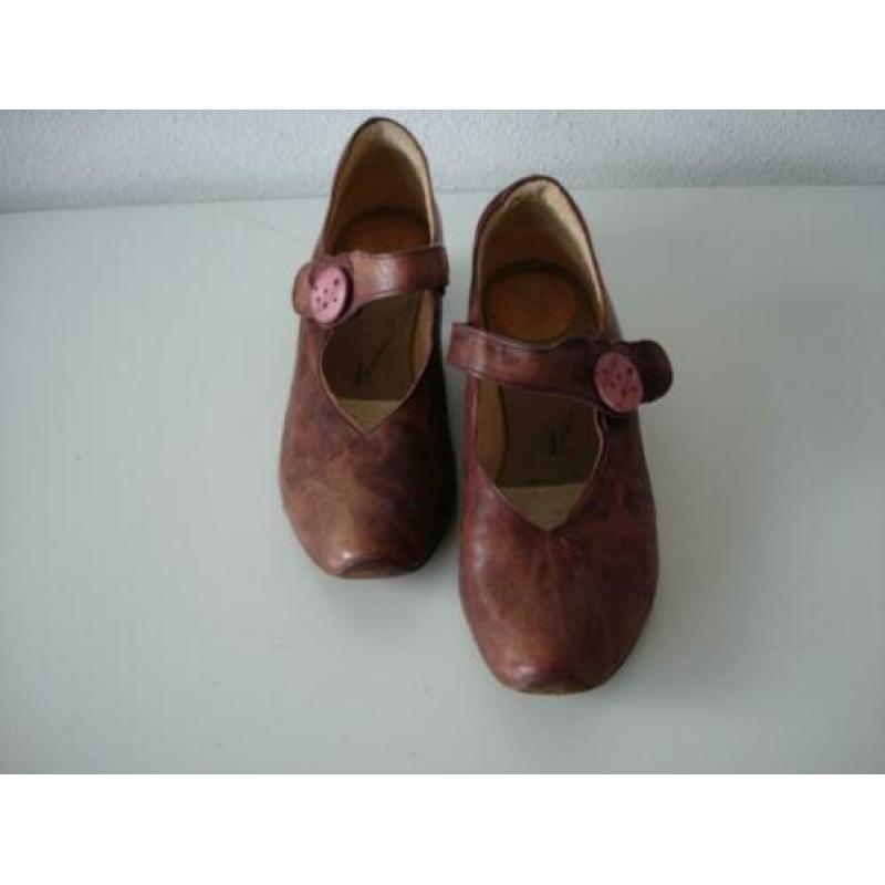 Think pumps maat 40 oud roze / Bordeaux ZGAN supermooi !