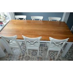 Leuke landelijke eettafel met 6 stoelen,