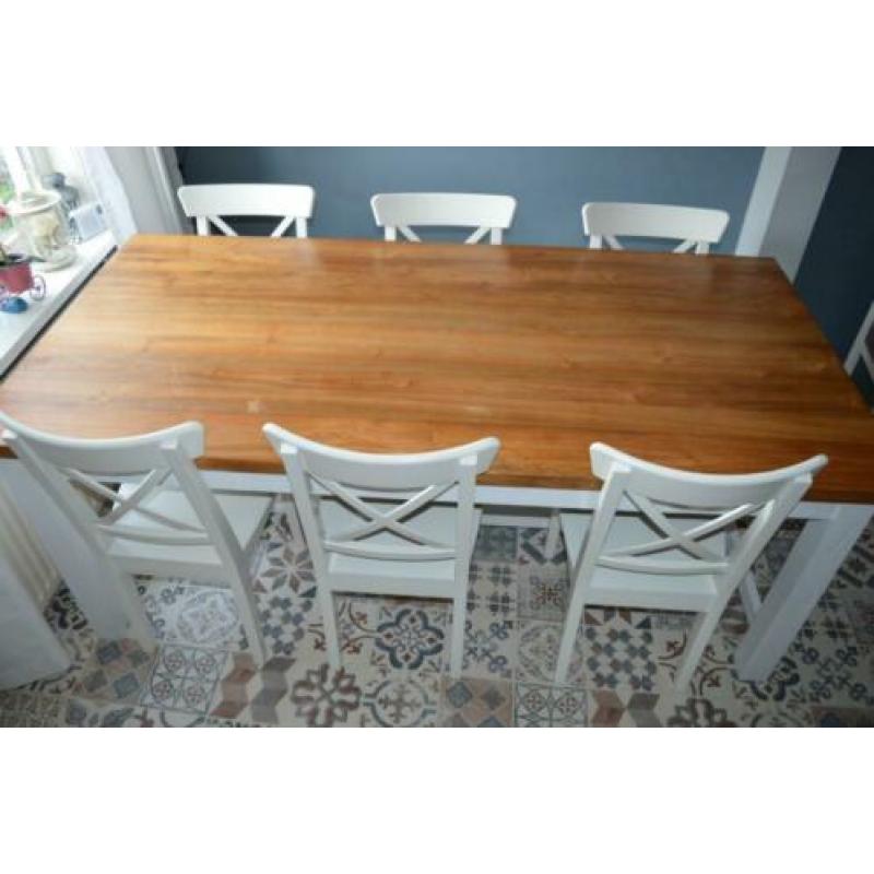 Leuke landelijke eettafel met 6 stoelen,