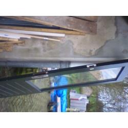 Buitendeur/ Achterdeur 825 × 2115 met borstwering (820mm)