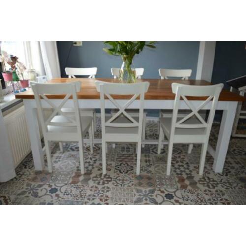Leuke landelijke eettafel met 6 stoelen,