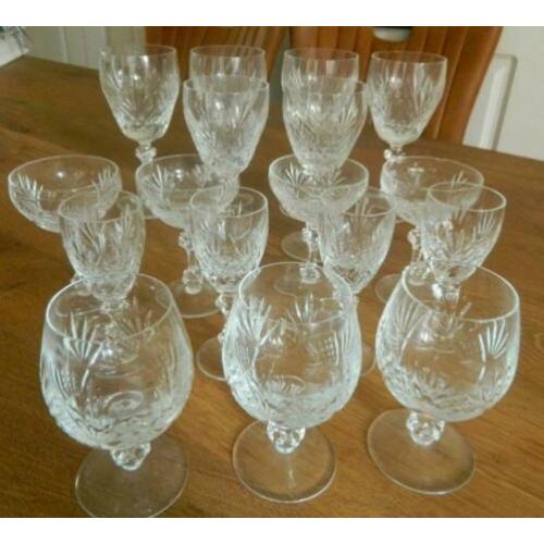 Glazen div. van Kristal.