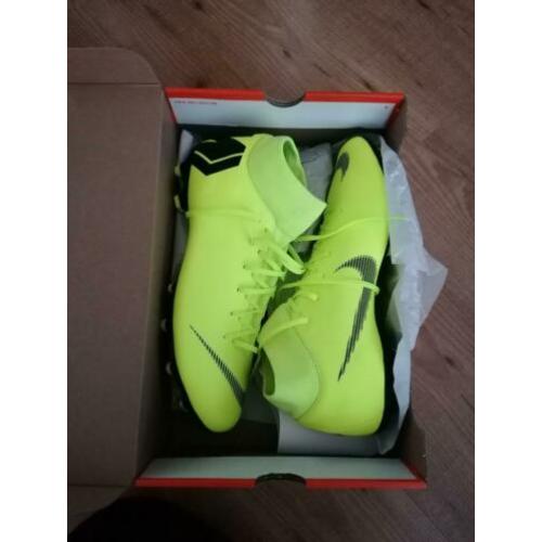 Nike Superfly 6 Academy maat 46
