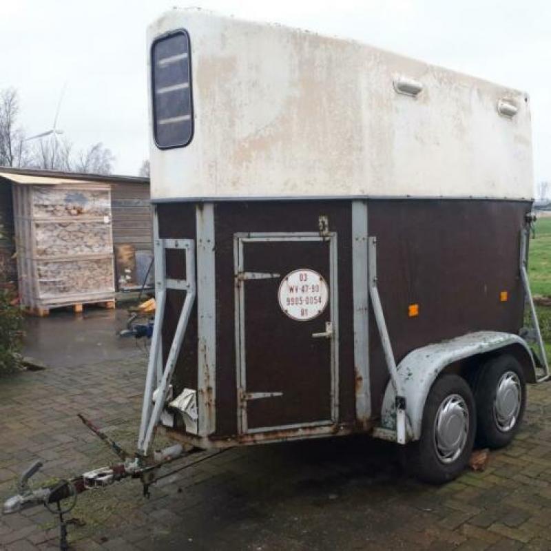 Paardentrailer voor weinig