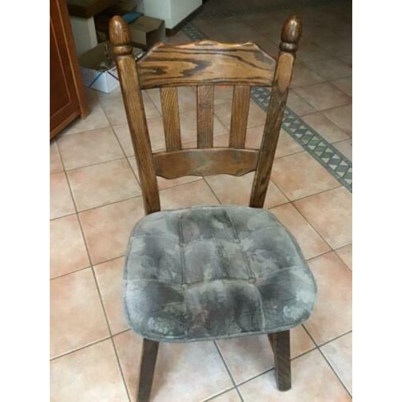 Eettafel met 6 stoelen