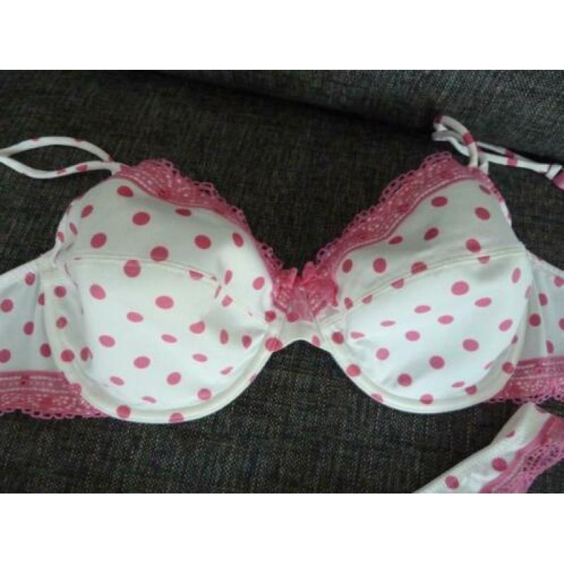 Lingerie set wit/roze bh 90 c