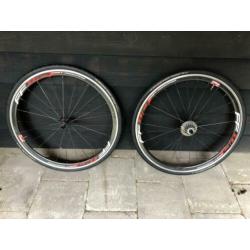 Carbon FFWD F4C wielset 10-speed compleet