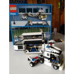 Lego politie 2 dozen 7034 en 7035 compleet incl. boekjes