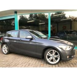 Bmw 1-SERIE 116I Sport Xenon, Led, Navi, 18