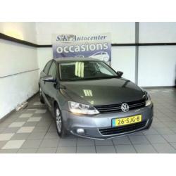 Volkswagen Jetta 1.6 TDI HIGHLINE LEDER NAVI ALU ELEKT PAKET