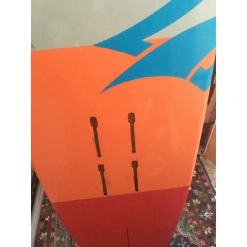 Foilboard Naish hover 160 met 3 voetbanden