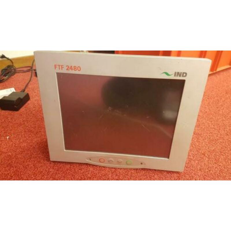 Partij van 24 touch screen computers. Ook per stuk.