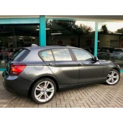 Bmw 1-SERIE 116I Sport Xenon, Led, Navi, 18