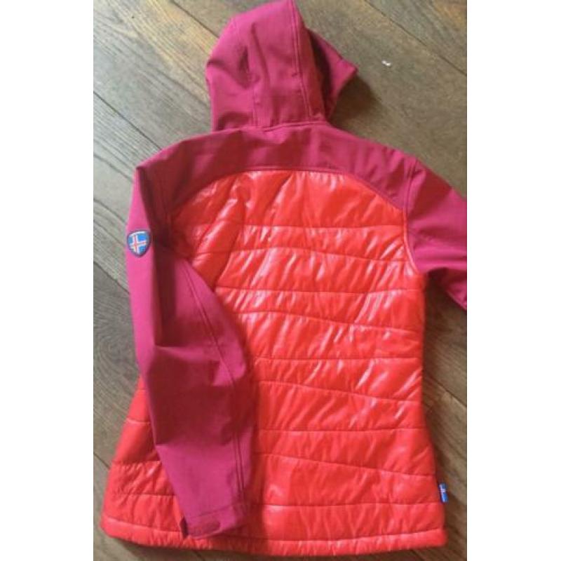 Mooie Westfjord outdoorjas met capuchon in rood mt 42/XL