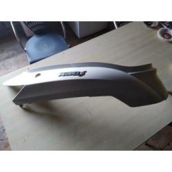 Diverse Kymco People S kappen te koop zie foto's.