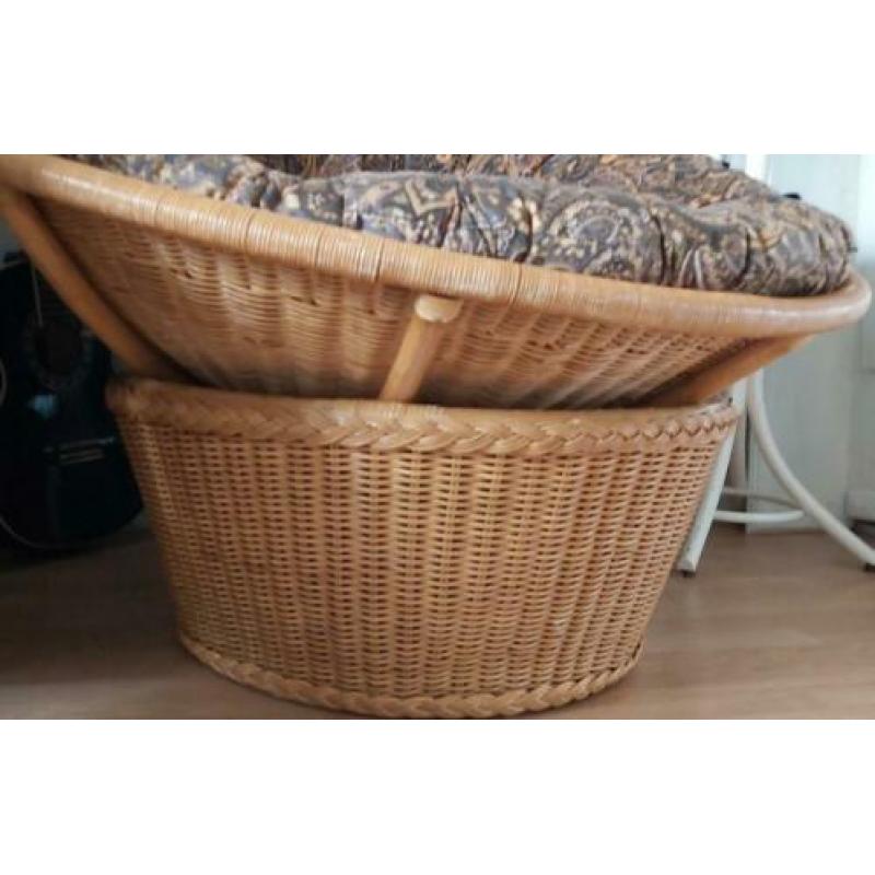 Rieten papasan stoel