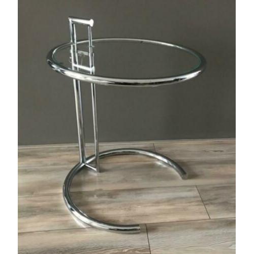 Design tafel Chroom met glazen blad naar vb Eileen Gray