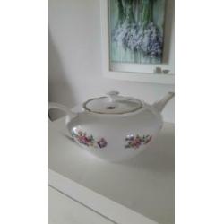 Porseleinen theepot, M Z Czechoslovakia, 1 liter pot