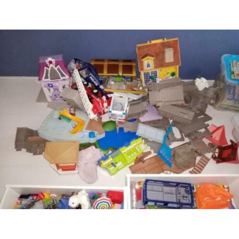 Heel veel playmobil