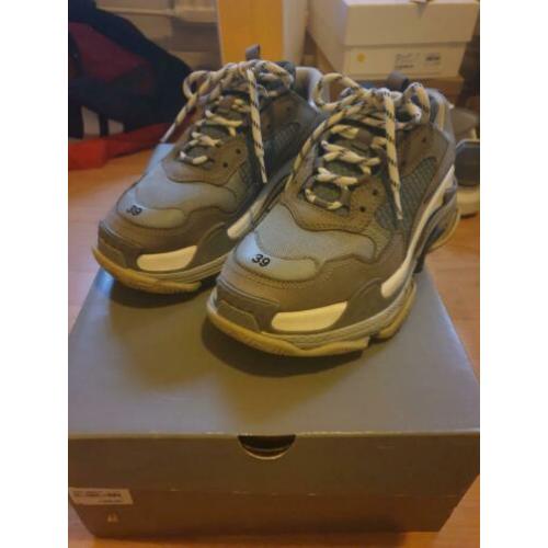 Balenciaga triple S 39
