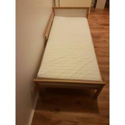 Kinderbed inclusief matras en bodem