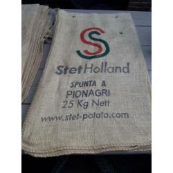Nieuwe jutezakken 25 en 50 kg zakken.1 euro per stuk