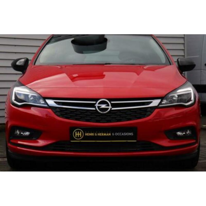 Opel Astra 150pk Turbo Black Edition (17"LMV/NAV/Airco)