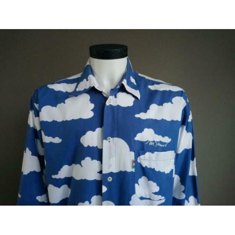 Moschino overhemd. Blauw met Witte wolken motief. Maat L