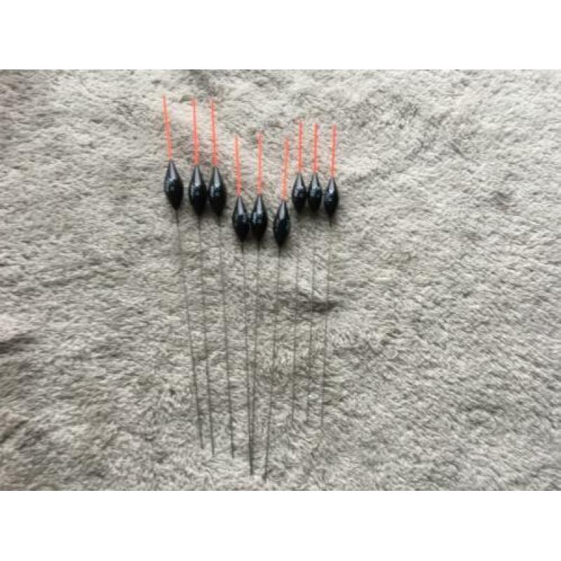 adv 265 / NIEUW serie 9 dobbers MATRIX