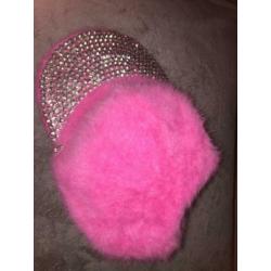 Pet/cap roze pluche met glitter/ studs