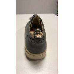 Mooie grijs leren sneakers van Gino-B maat 44