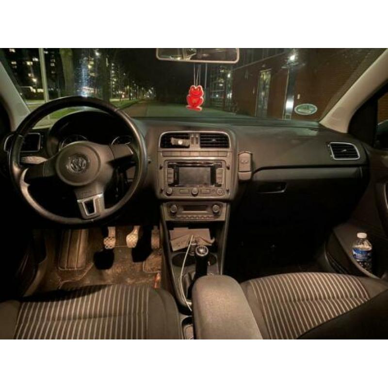 Volkswagen Polo Highline 1.2 TSI 77KW 105pk 6bak 2012 Grijs