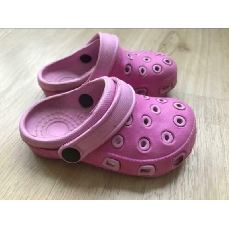 Roze crocs - maat 23 - incl. gratis 2 paar sokjes