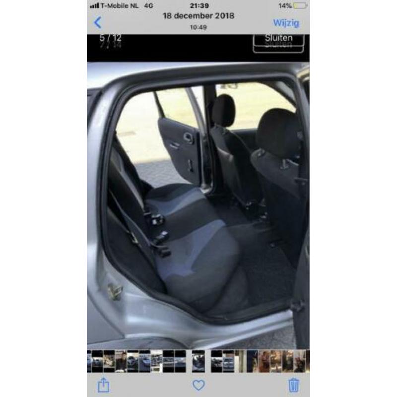 Opel Corsa 1.2 I 16V 5D 2000 Grijs