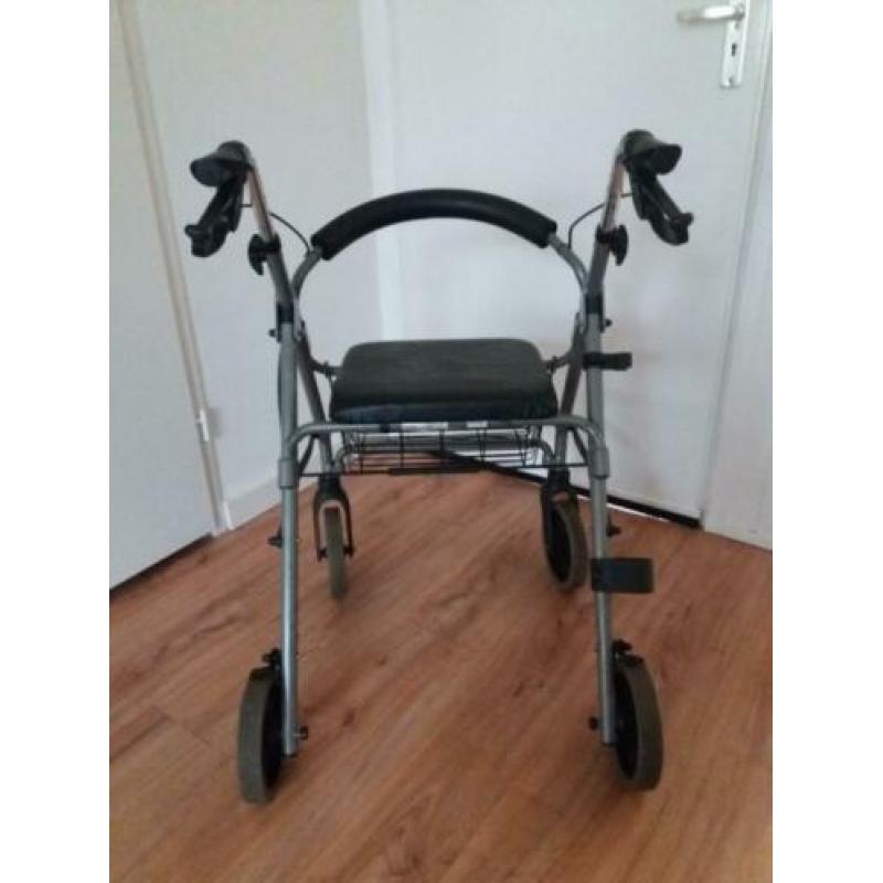 Rollator (lichtgewicht; 7900 gram)