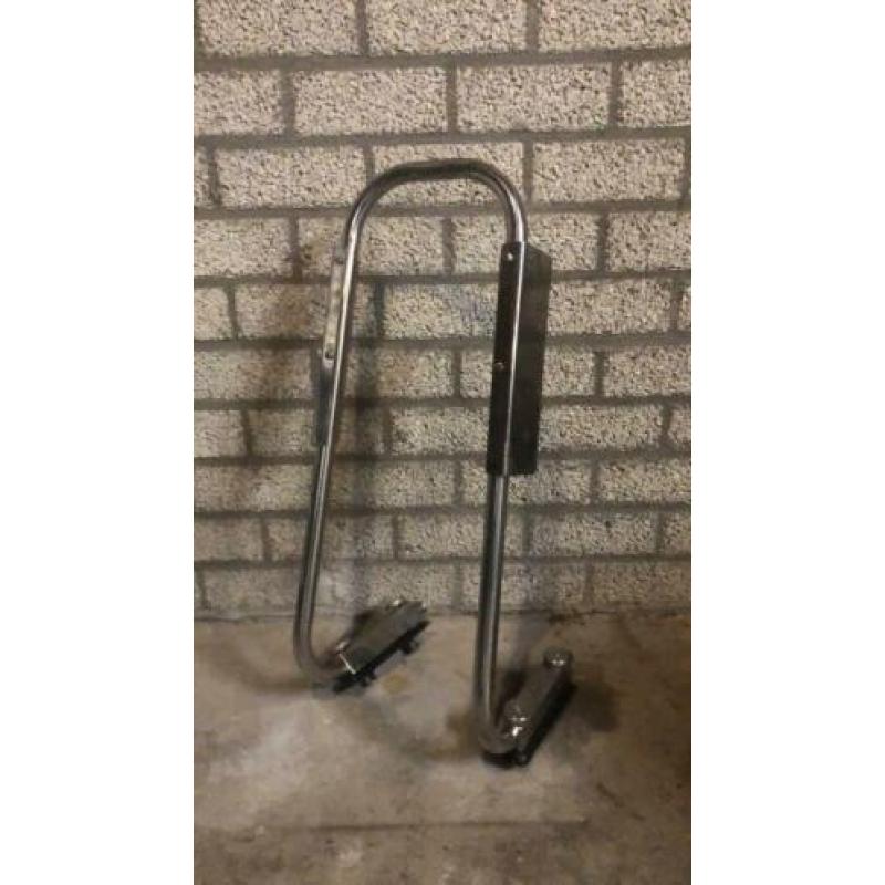 Rubberboot stuursysteem frame
