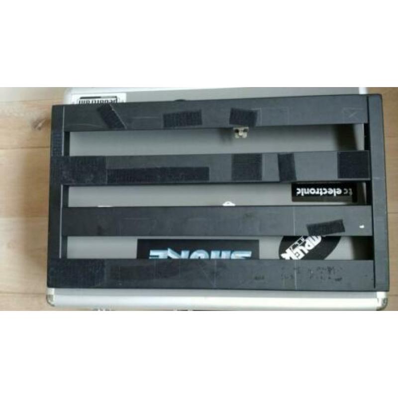 Pedaltrain, TC-Electronic, George Dennis, BYOC pedalen/board