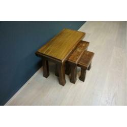 Donker eiken mini set/bijzettafeltjes